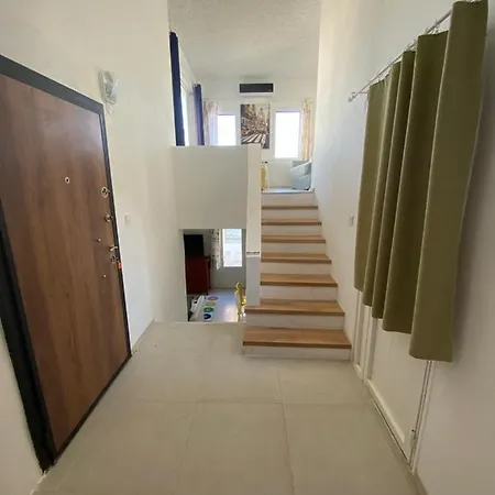 Bitez,de Oezel Plaj ,denize Ikinci Sira Hotel